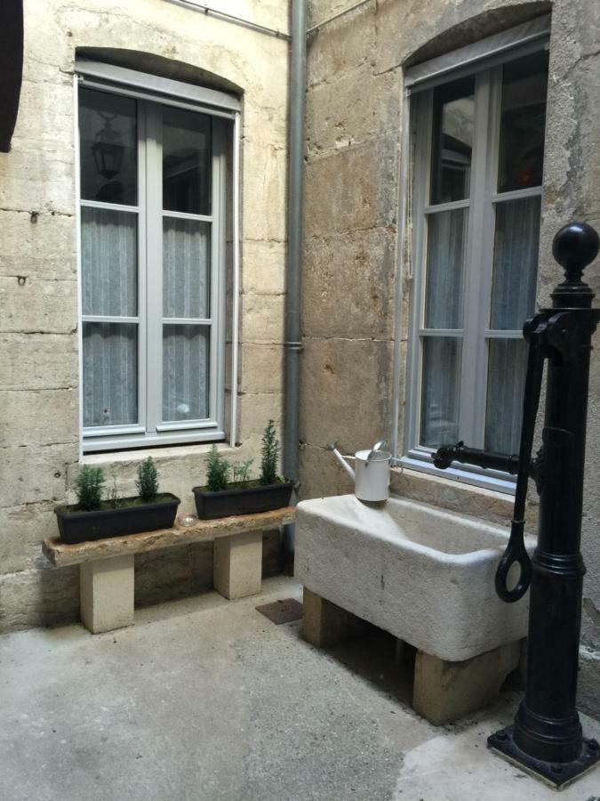 Le Doux Rendez-Vous Apartment Beaune  Bagian luar foto