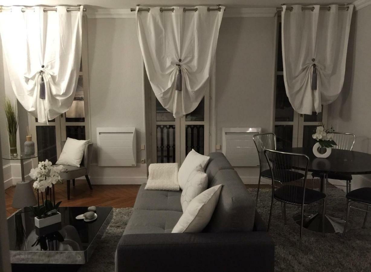 Le Doux Rendez-Vous Apartment Beaune  Bagian luar foto
